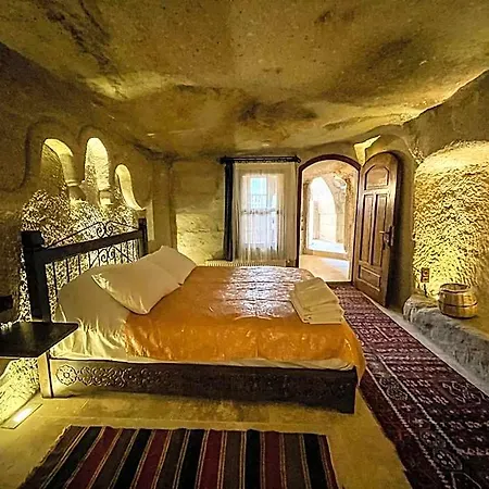 Takunya Cave Отель *