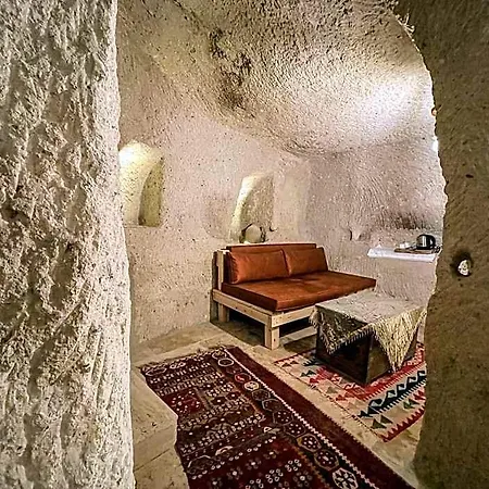Отель Takunya Cave *