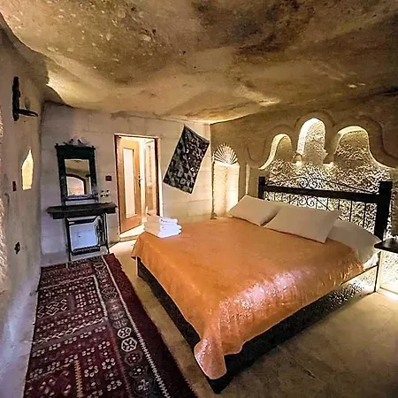 Takunya Cave * Невшехир