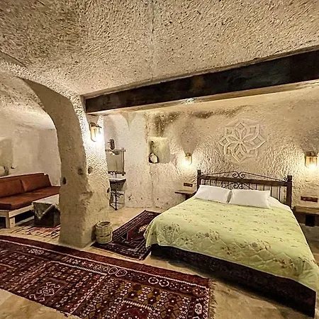 Takunya Cave Отель